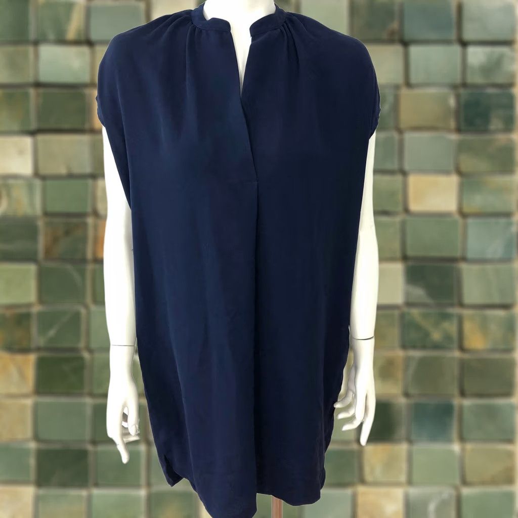 Vince Vince Blouse XS Blue Polyester Pullover Tunic Top Womens Size XS / US 0-2 / IT 36-38 - 1 Thumbnail
