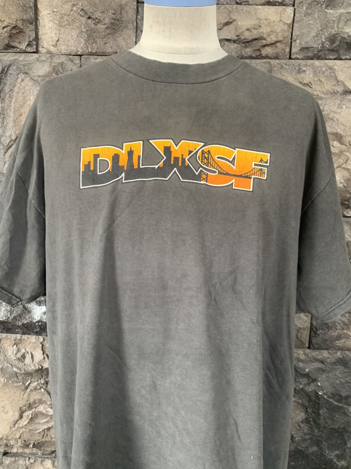 Vintage Vintage DLXSF Skateboards T shirt Size US XL / EU 56 / 4 - 2 Thumbnail