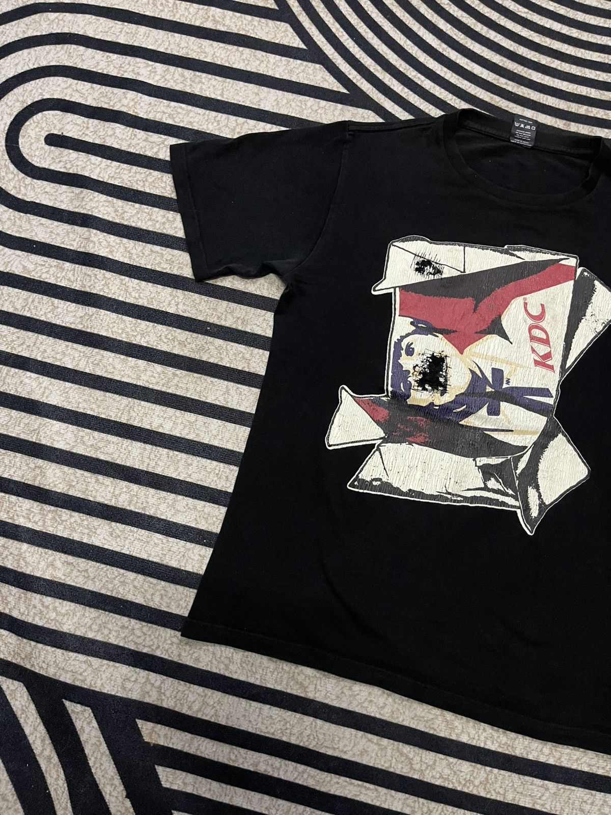 Number (N)ine SS 2003 NUMBER (N)INE “KURT DONALD COBAIN”KFC PARODY TEES Size US M / EU 48-50 / 2 - 3 Thumbnail