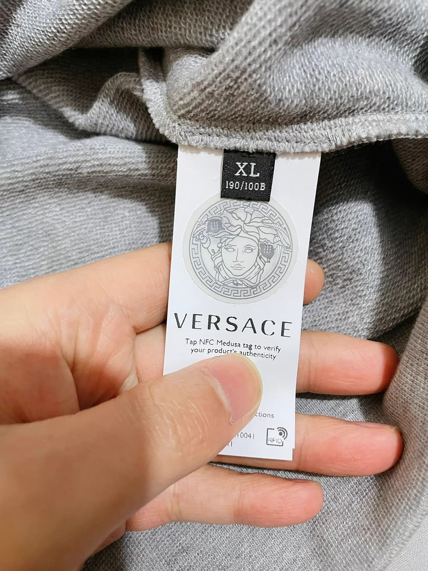 Versace Versace Runway Logo Embroidered Knit Sweatshirt XL Size US XL / EU 56 / 4 - 7 Thumbnail
