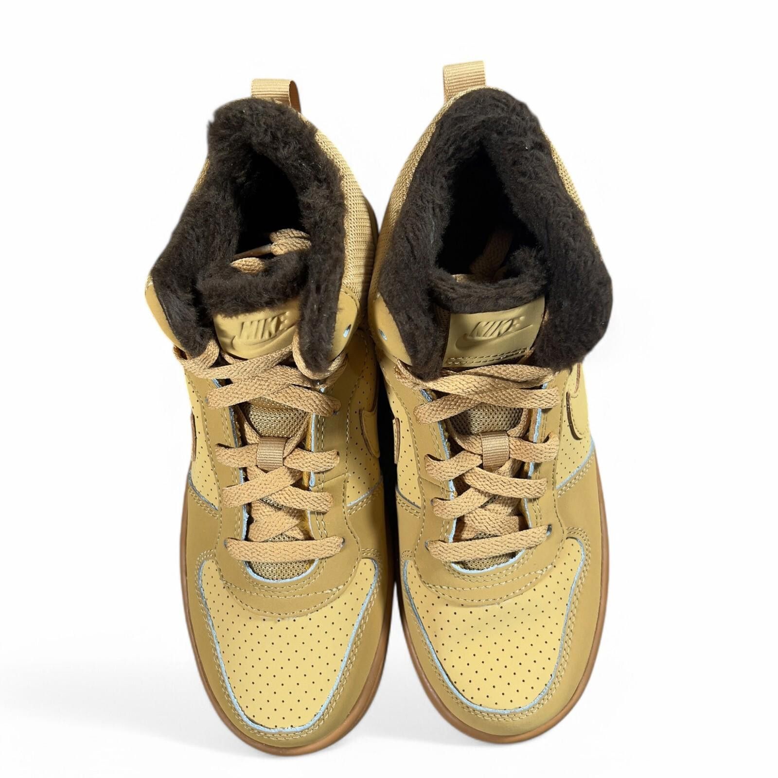 Nike 💥 Nike Court Borough Mid WNTR GS Haystack Trainers UK 5 Size US 5.5 / EU 38 - 7 Thumbnail
