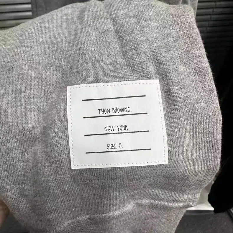 Thom Browne Thom Browne size 0 Gray Fleece Pants Size US 27 - 4 Thumbnail