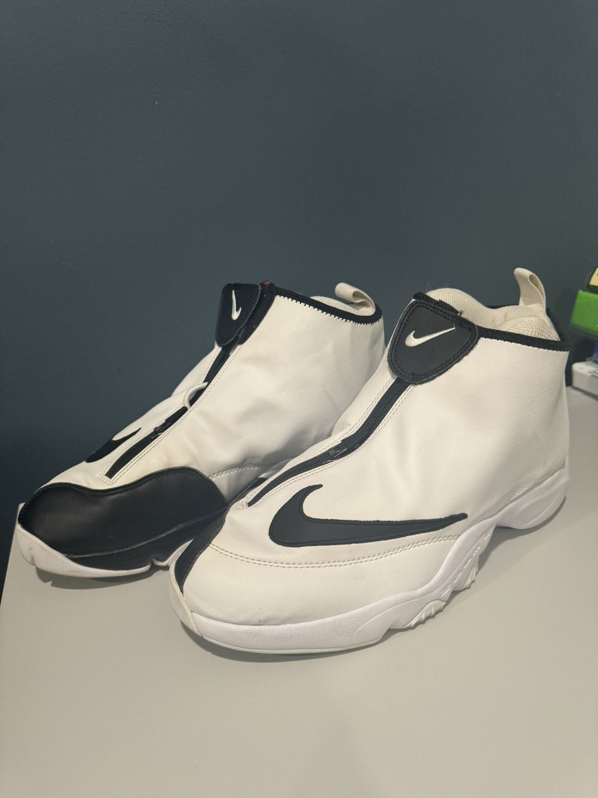 image of Nike Air Zoom Flight The Glove Sl Shoes in White, Men's (Size 9.5)