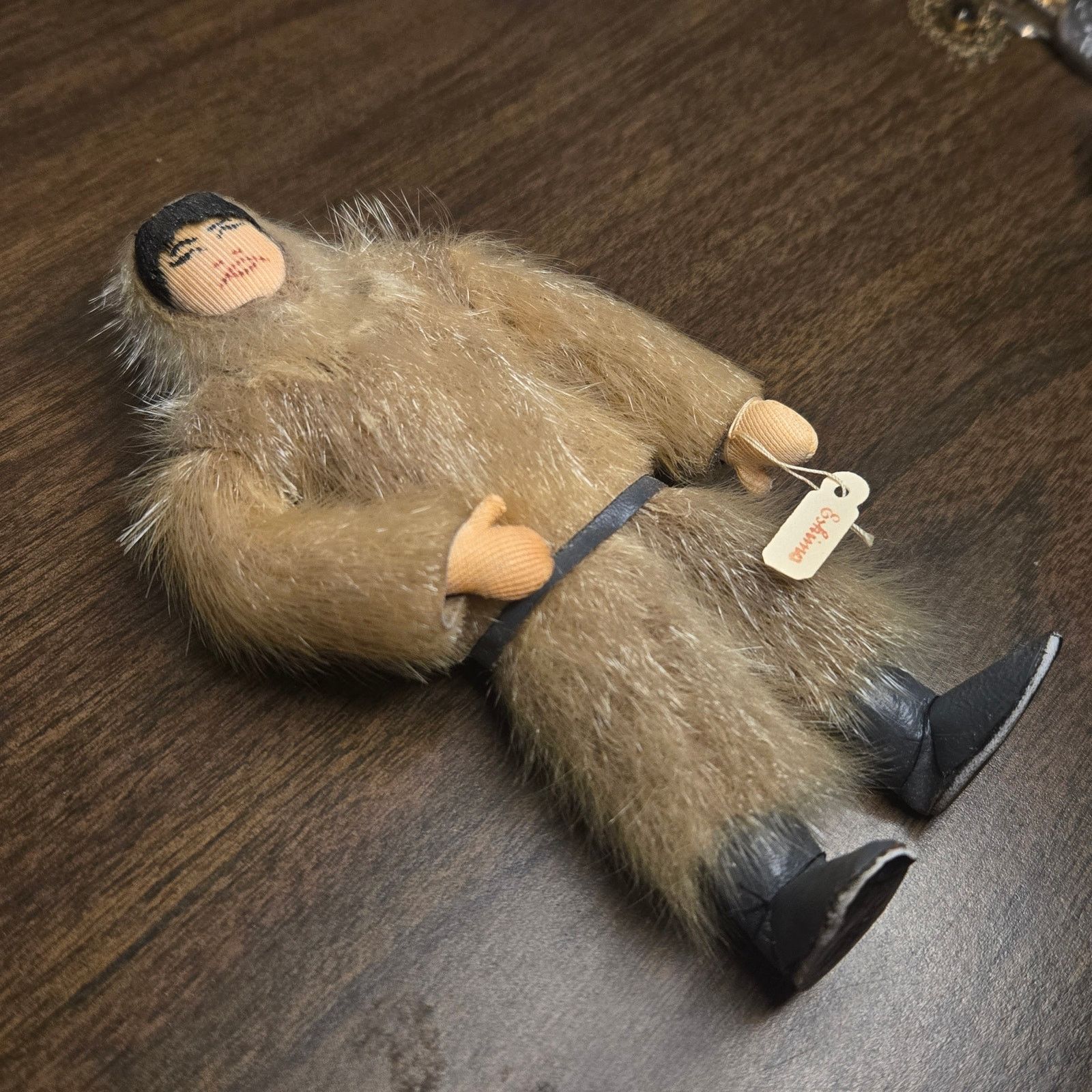 Vintage Vintage Inuit Doll Real Fur & Leather Alaska Souvenir Art Size ONE SIZE - 4 Thumbnail
