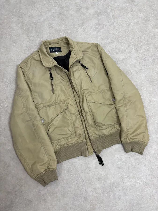 Armani 2000s Armani Beige Bomber Jacket Size US S / EU 44-46 / 1 - 4 Thumbnail