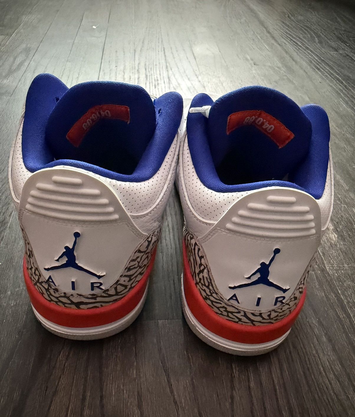 Nike Jordan 3 Retro Knicks Size US 9.5 / EU 42-43 - 6 Thumbnail