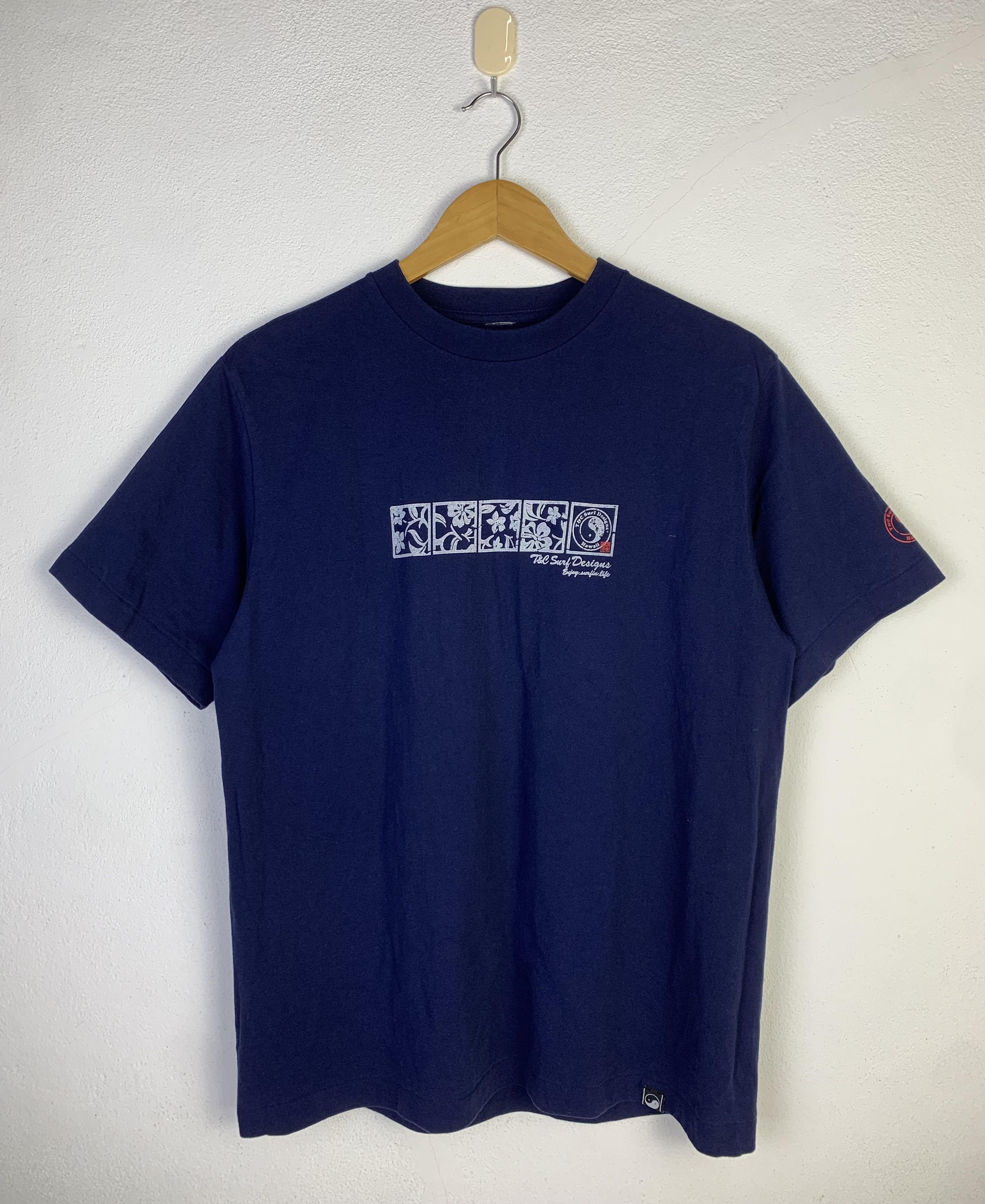 Other RARE VINTAGE T&C SURF DESIGNS SINGLE STITCH Size US M / EU 48-50 / 2 - 4 Thumbnail
