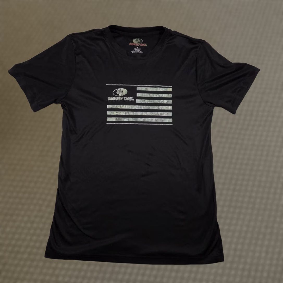 Vintage VINTAGE Mossy Oak Shirt Mens Medium Black Camo Flag Graphic Polyester Outdoor Tee Size US M / EU 48-50 / 2 - 1 Thumbnail