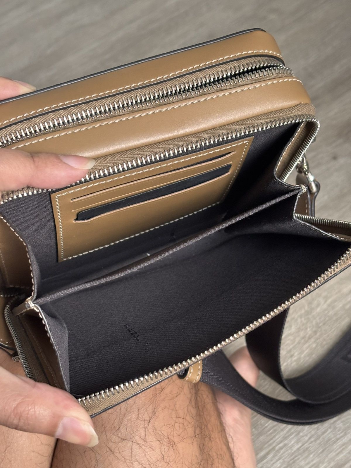 Fendi Fendi Mini FF Logo Crossbody Bag – Brown Leather & Canvas Size ONE SIZE - 7 Thumbnail