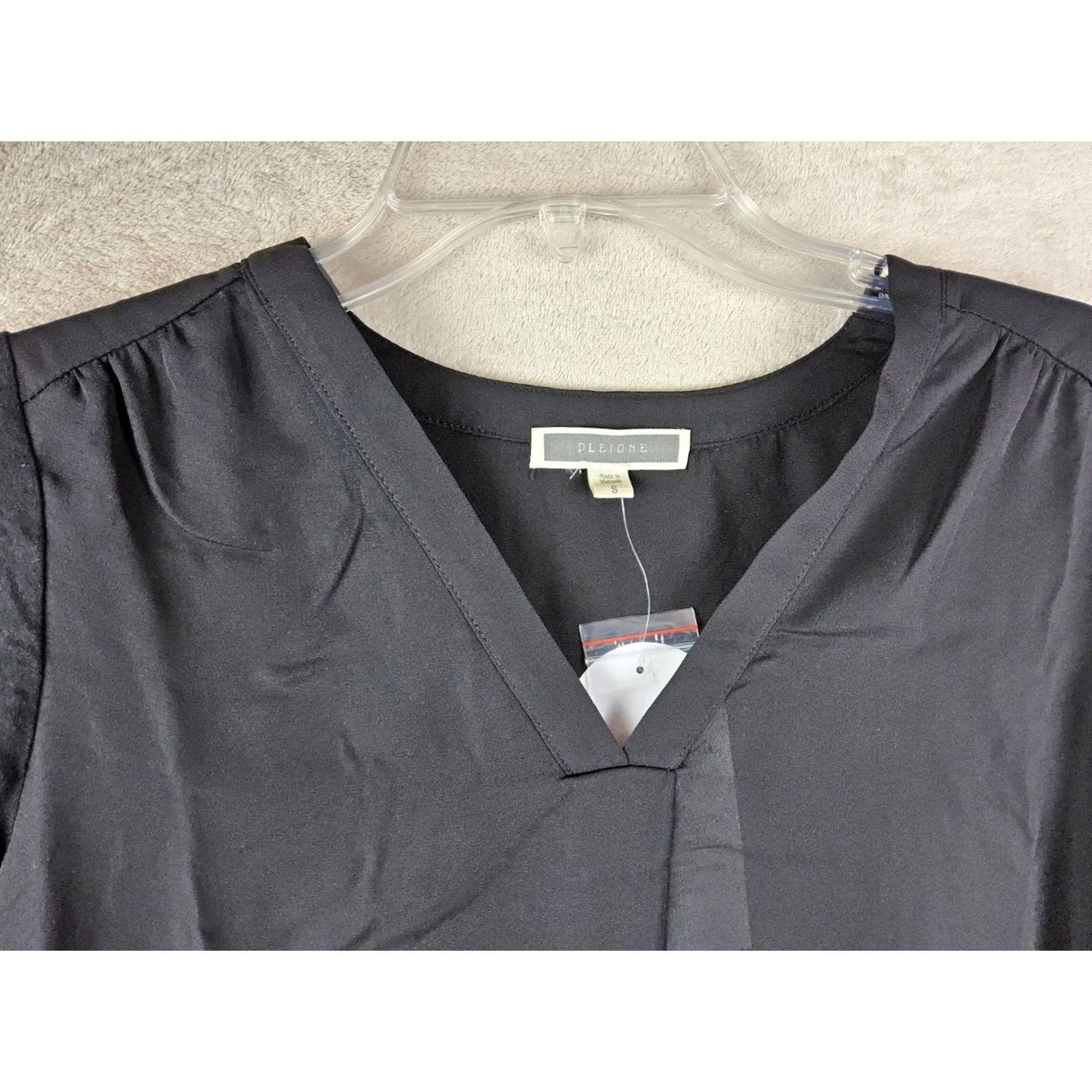 Vintage Pleione Womens Roll Tab Mixed Media V Neck Blouse Top Black S Long Sleeve Size S Size S / US 4 / IT 40 - 3 Thumbnail