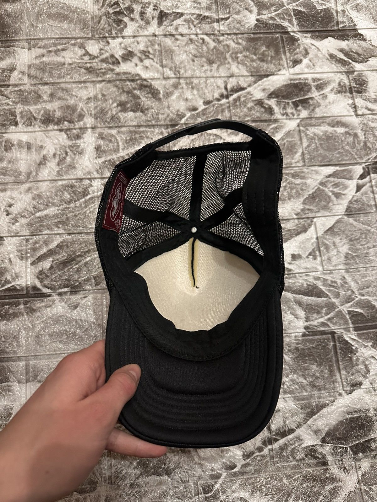Corteiz Corteiz RTW Alcatraz Mesh Trucker Hat Black Size ONE SIZE - 4 Thumbnail