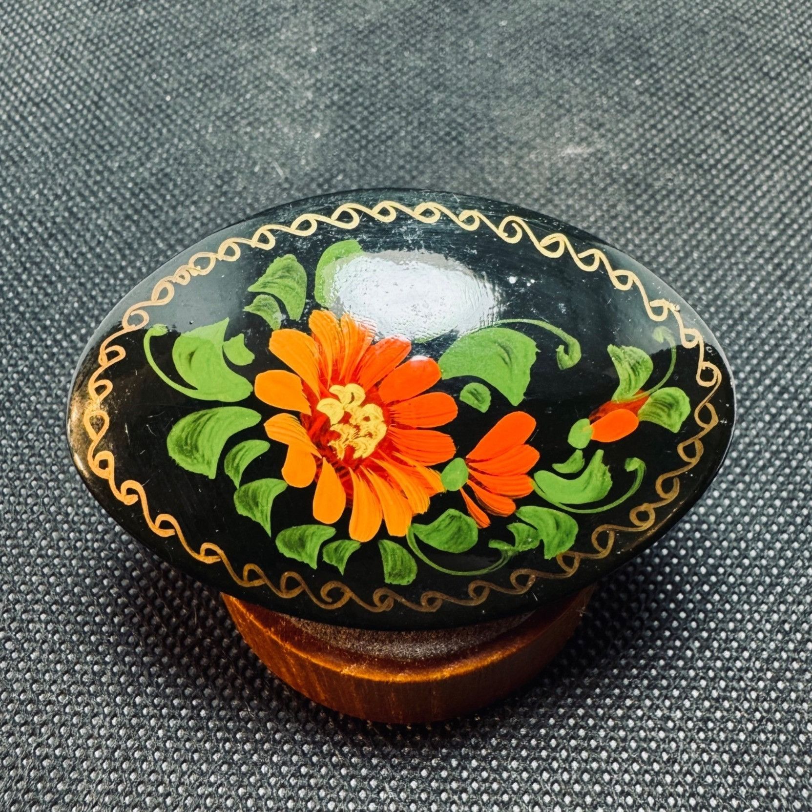 Other Antique Hand Painted Flower Design Floral Wooden Brooch Size Size ONE SIZE - 1 Thumbnail