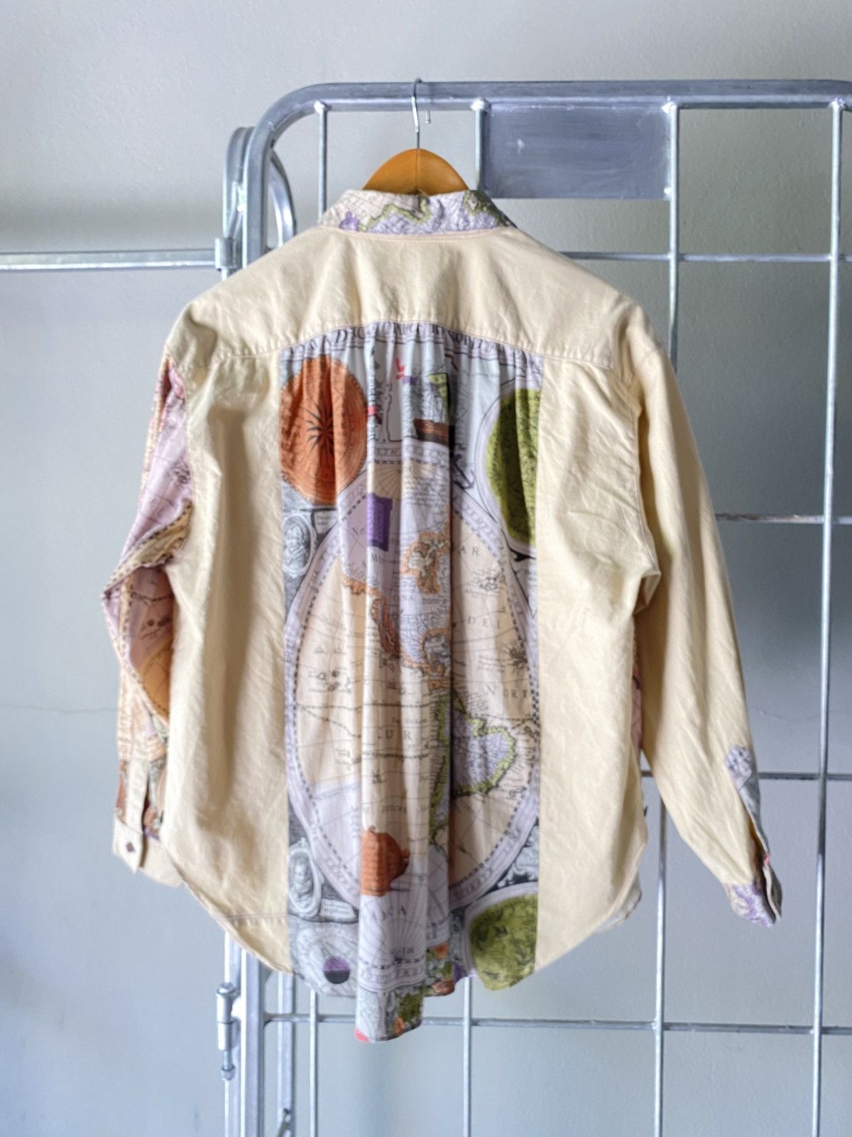 Designer × Japanese Brand × Vintage Vintage Map Print Shirt with Unique Details Size ONE SIZE - 5 Thumbnail