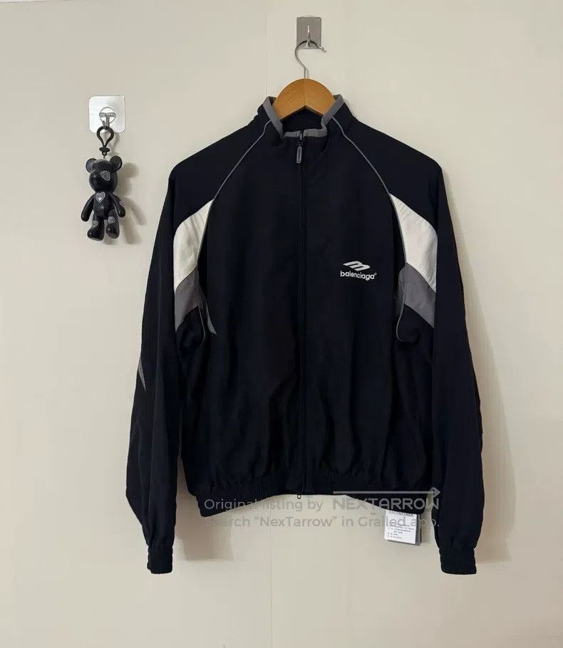 Balenciaga Balenciaga Embroidered Logo School Jacket Size US XS / EU 42 / 0 - 1 Thumbnail