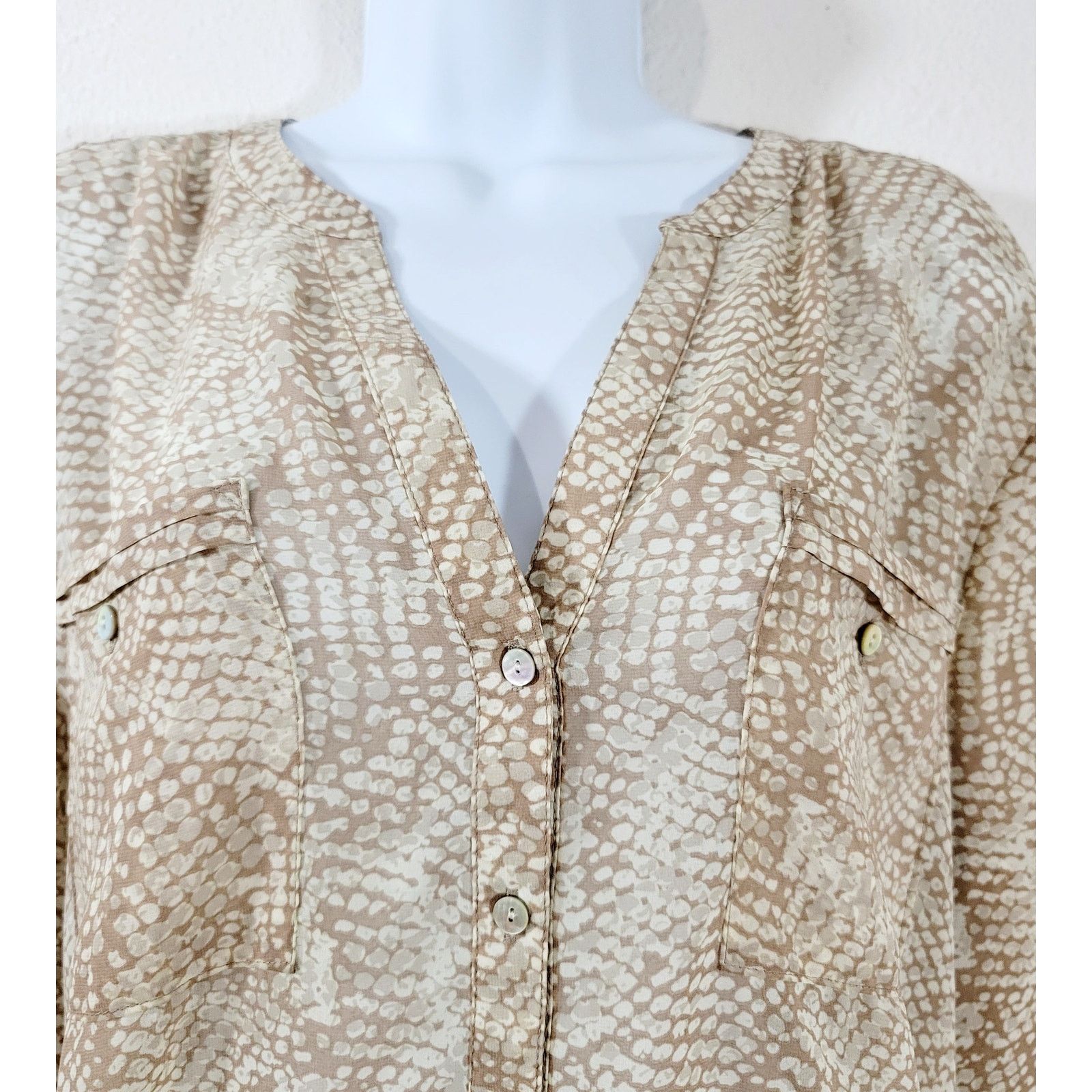 Apt. 9 Apt 9 Brown Tan Animal Print Sheer 3 Button Henley Top XL Size XL / US 12-14 / IT 48-50 - 8 Thumbnail