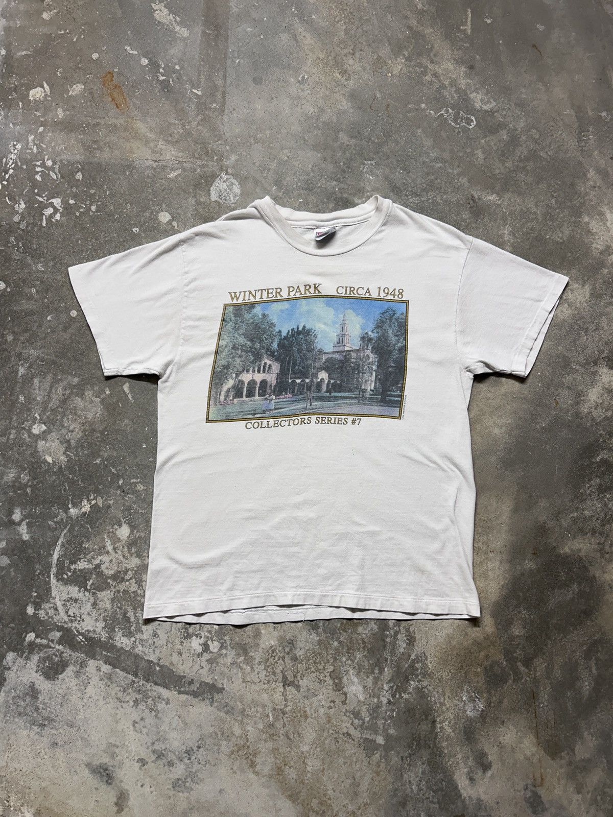 Hanes Vintage 90’s Winter Park Circa 1948 Portrait Art T-Shirt Size US L / EU 52-54 / 3 - 1 Thumbnail