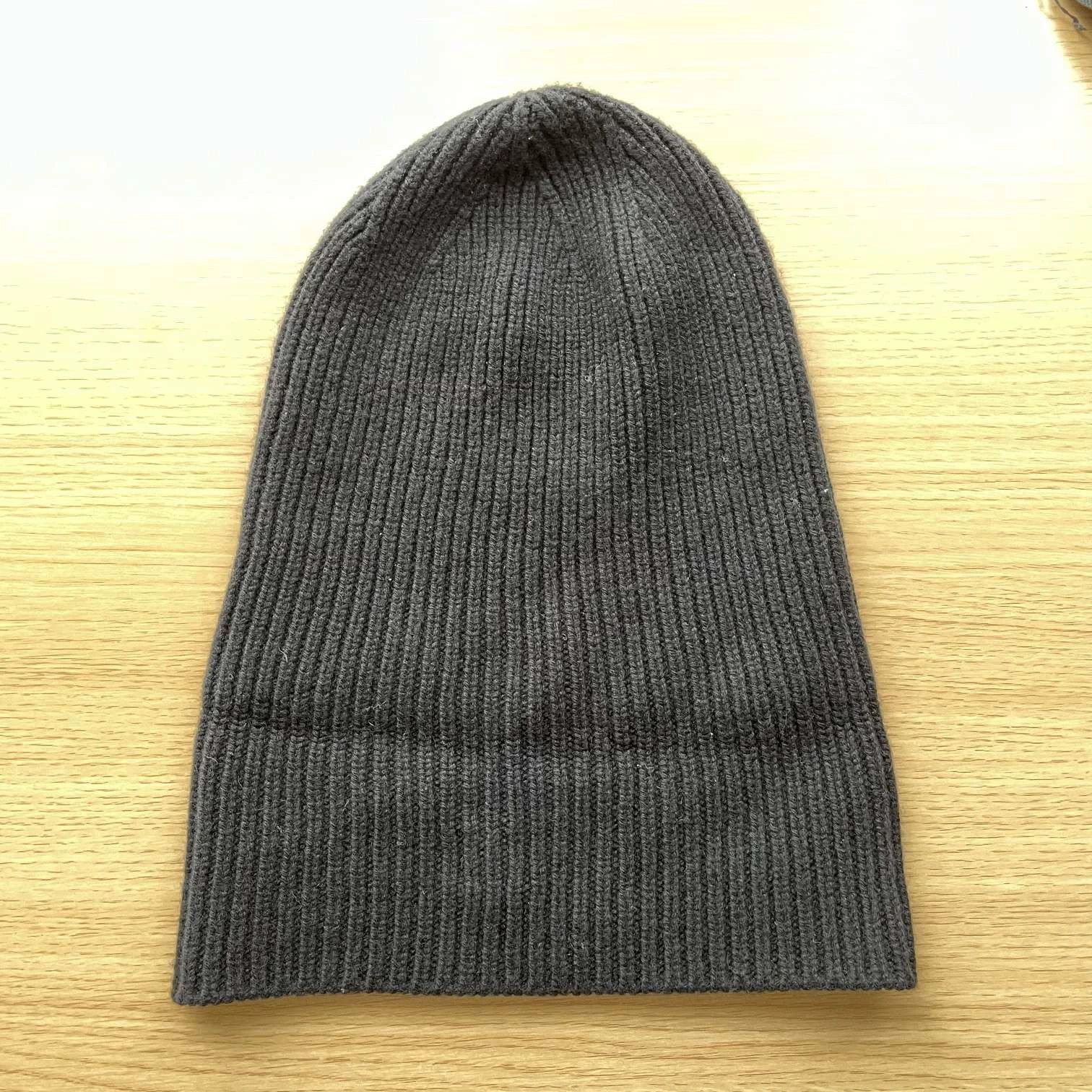 Louis Vuitton LV 98 New Knit Cashmere Black Beanie Size ONE SIZE - 3 Thumbnail