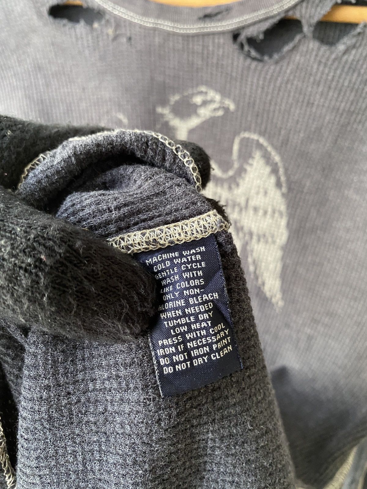 Polo Ralph Lauren Polo Ralph Lauren Distressed Faded Long Sleeve Thermal Shirt Size US M / EU 48-50 / 2 - 15 Thumbnail