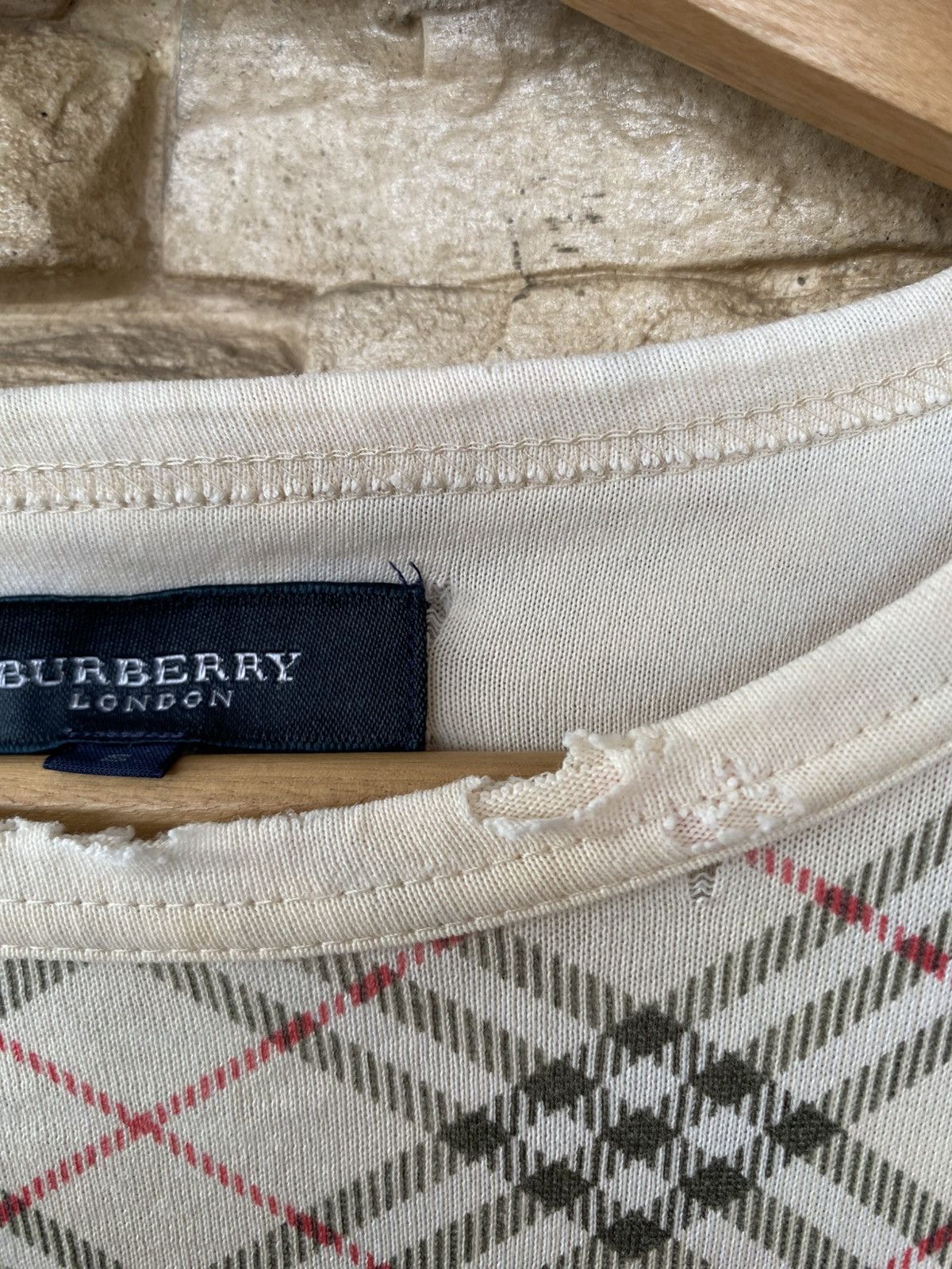 Burberry Vintage Burberry London Checkered Nova Check Classic Monogram Pocket Long Sleeve Tees Size US L / EU 52-54 / 3 - 12 Thumbnail