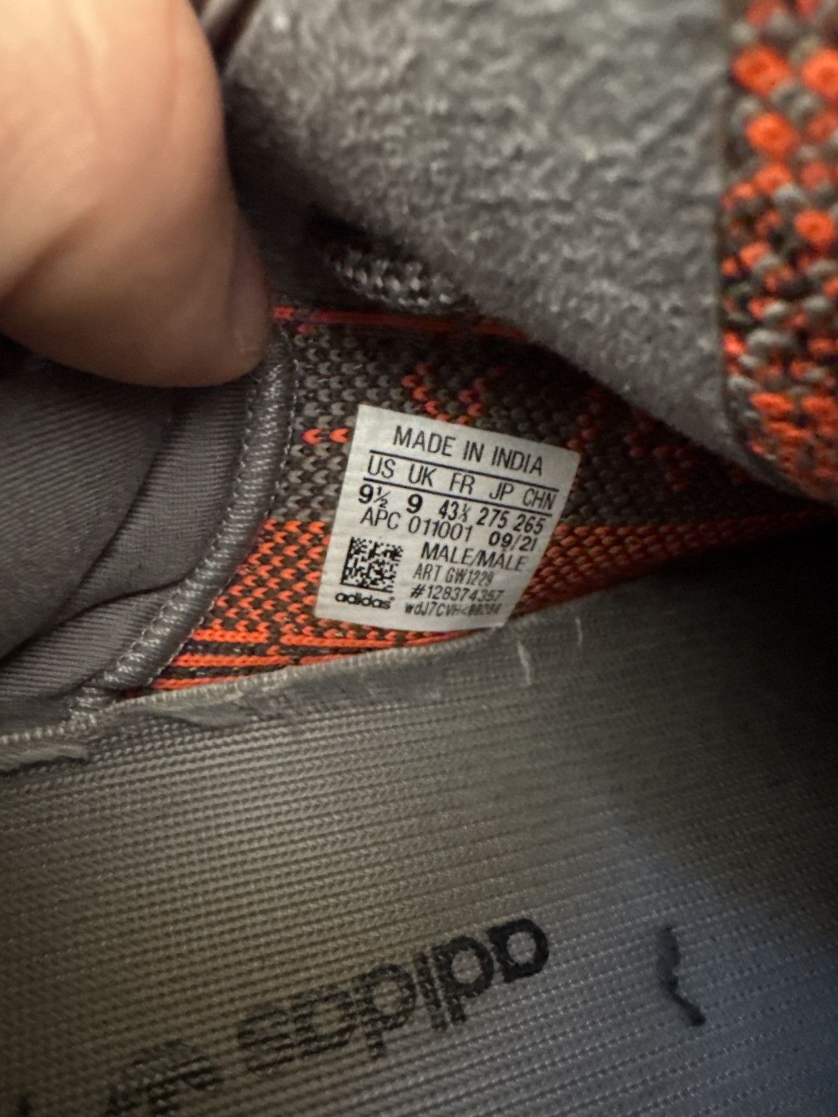 Adidas × Yeezy Beluga yeezy Size US 9.5 / EU 42-43 - 7 Thumbnail