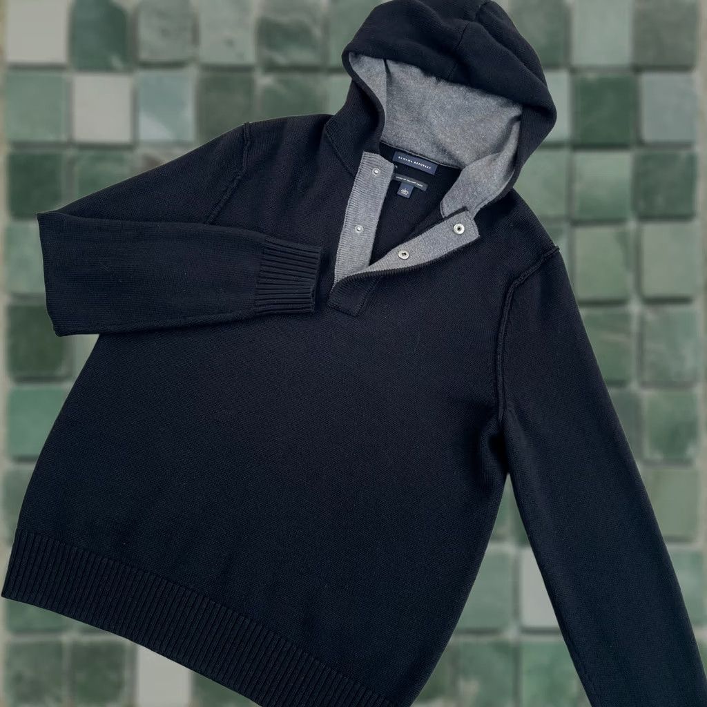 Banana Republic VINTAGE Banana Republic Hooded Henley Sweater Men L Black Nylon Wool Pullover Regular All Seasons Size US L / EU 52-54 / 3 - 1 Thumbnail