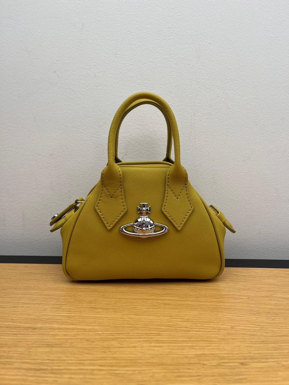 Vivienne Westwood o1f1d3z0625 Size: OS / Mini Yasmine Bag in Yellow Size ONE SIZE - 1 Preview