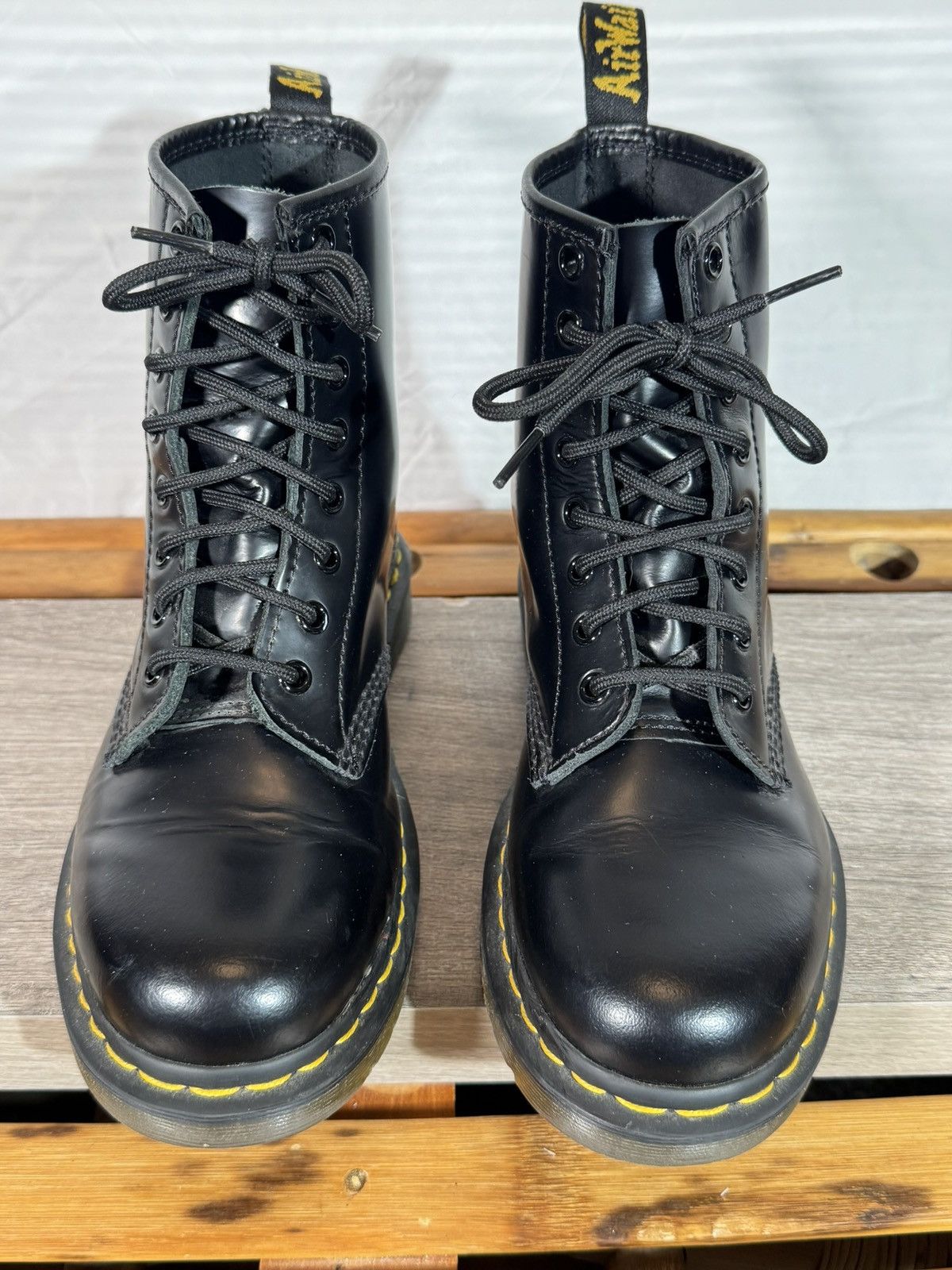Dr. Martens Dr. Martens 11822 Air Wair Combat Boots Men’s 6 Women’s 7 Size US 7 / IT 37 - 3 Thumbnail