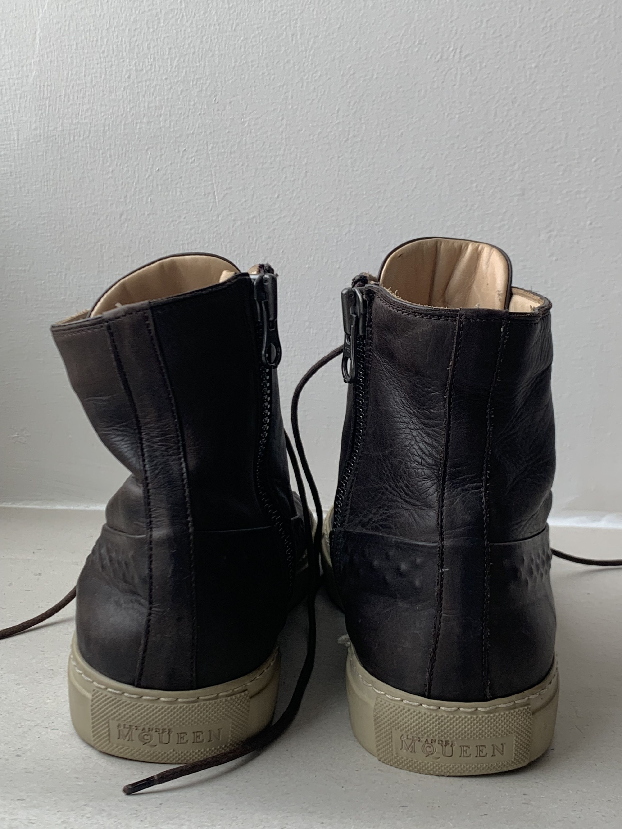 Alexander McQueen Alexander McQueen Hi-Top | Embossed Brown Leather Size US 7.5 / EU 40-41 - 5 Thumbnail