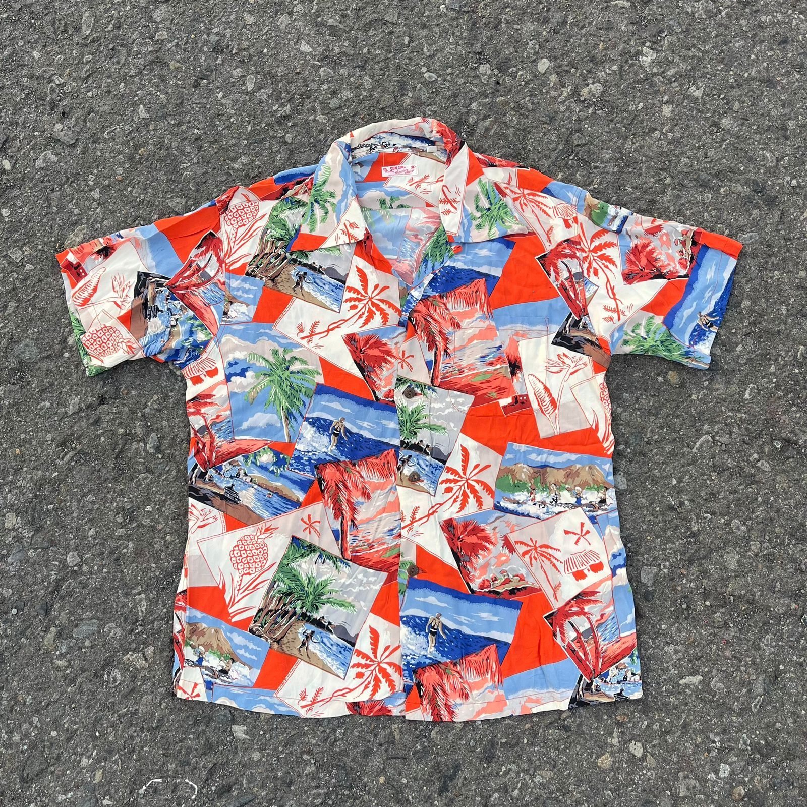 Sun Surf Toyo Enterprises Hawaiian Rayon Shirt