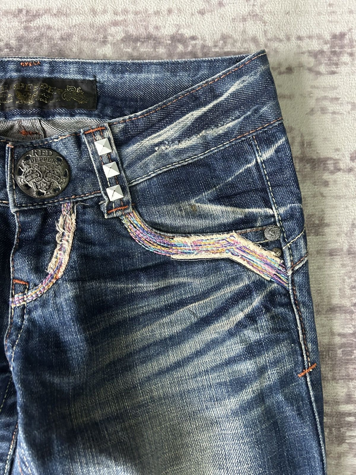 Ed Hardy Y2K Red Pepper Washed Flared Jeans Size 28" / US 6 / IT 42 - 12 Thumbnail