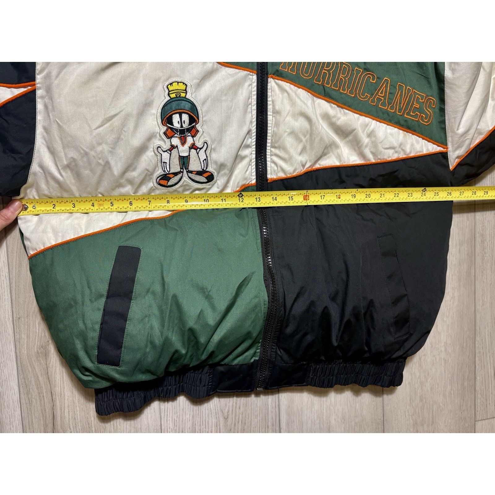 NFL Daniel Young X Looney Tunes Miami Hurricanes Puffer L Size US L / EU 52-54 / 3 - 21 Thumbnail