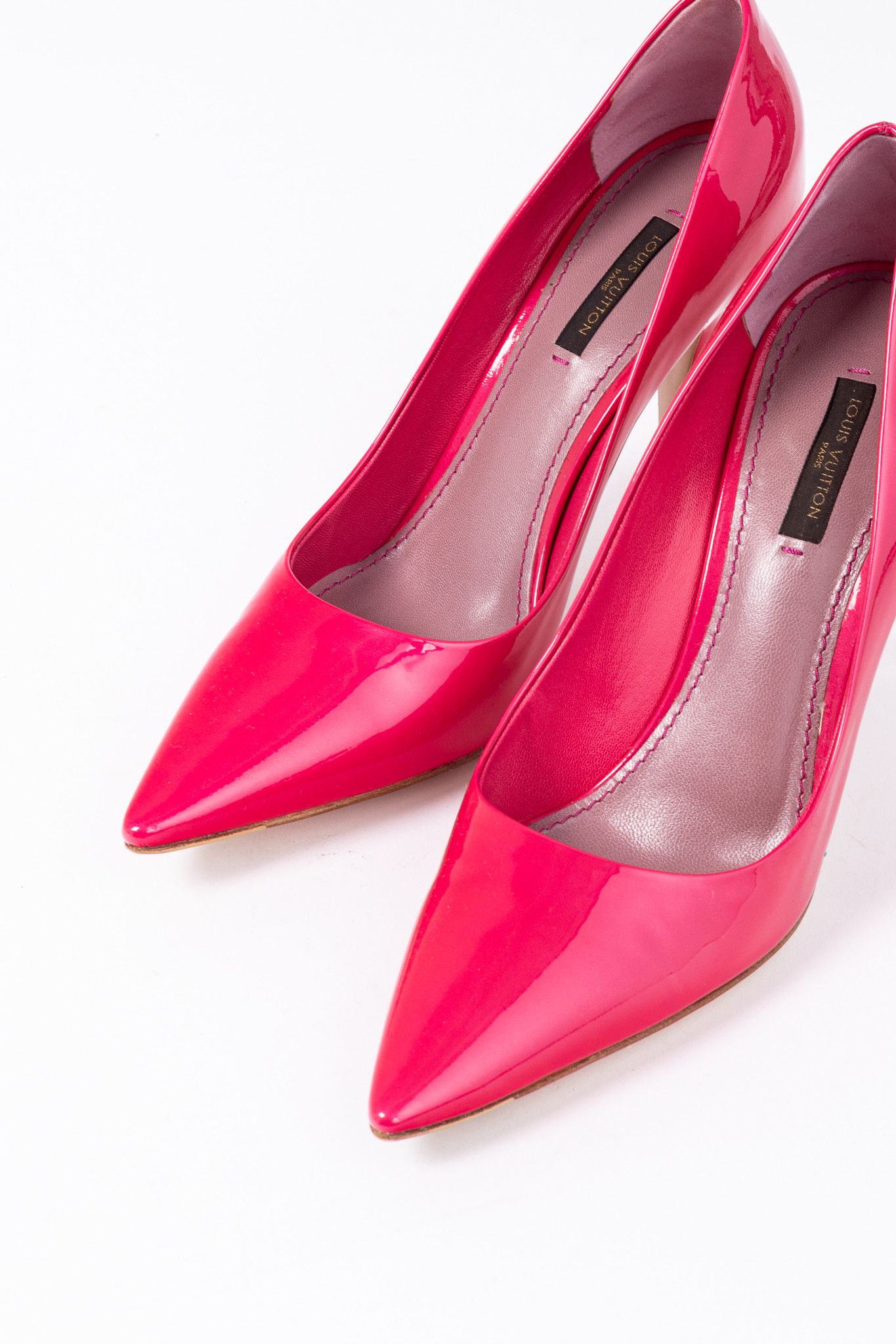 Louis Vuitton Louis Vuitton Strawberry Patent Leather Pointed-Toe Pumps Size US 8.5 / IT 38.5 - 6 Thumbnail