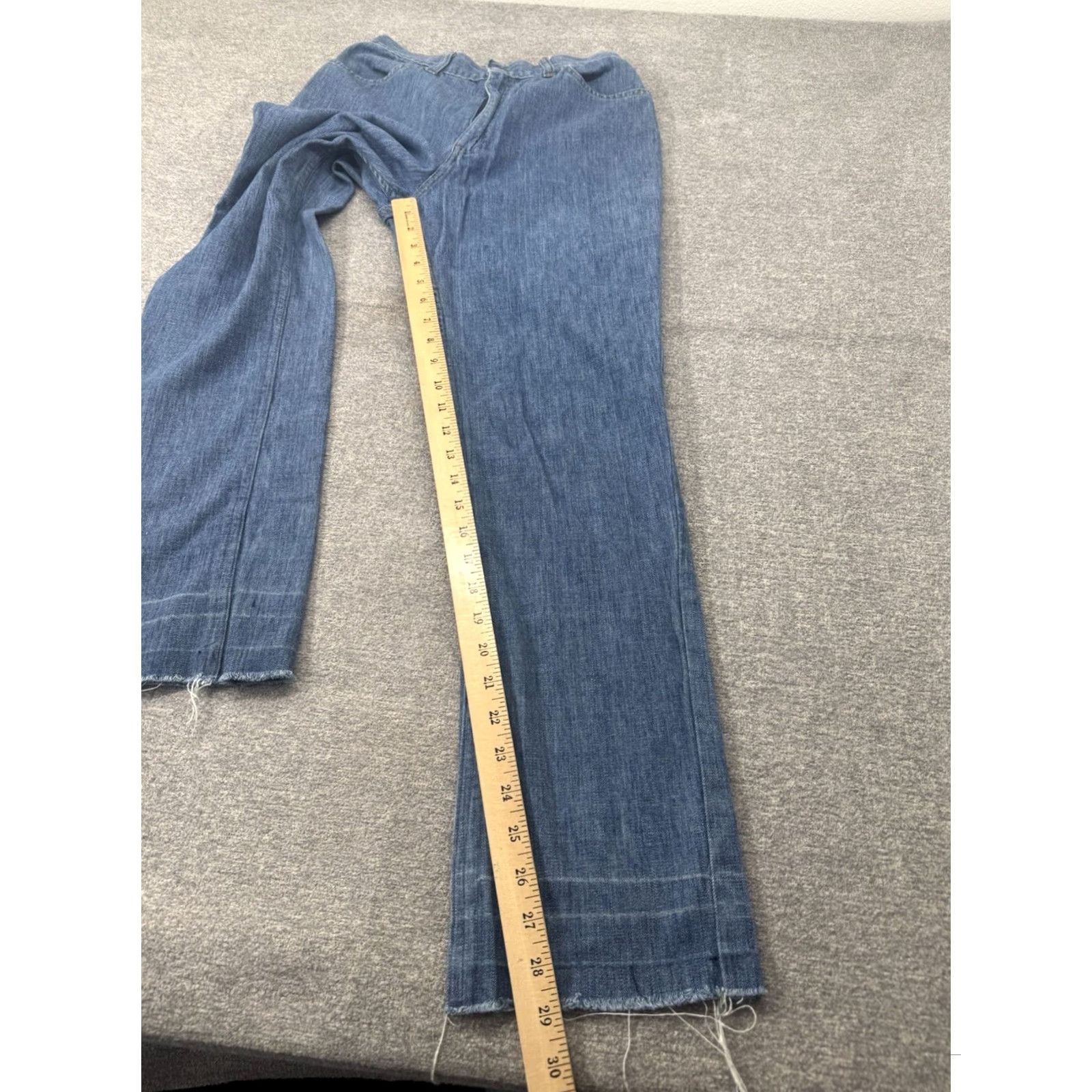 Vintage VINTAGE Levi’s Denim Jeans Big E Orange Tab 60s 70s 26x29 Made in USA Mens Rockabilly Casual Regular Blue 1970s Size US 26 / EU 42 - 3 Thumbnail
