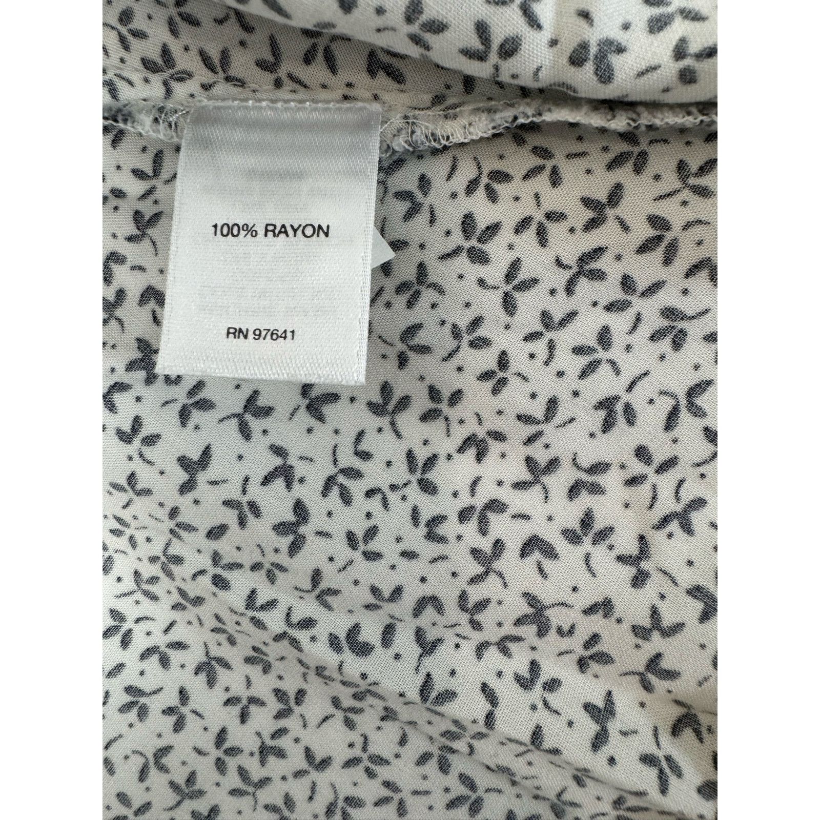 J. Jill NWT J. Jill Gorgeous Cream Tunic Top Floral Rayon Small Size S / US 4 / IT 40 - 8 Thumbnail