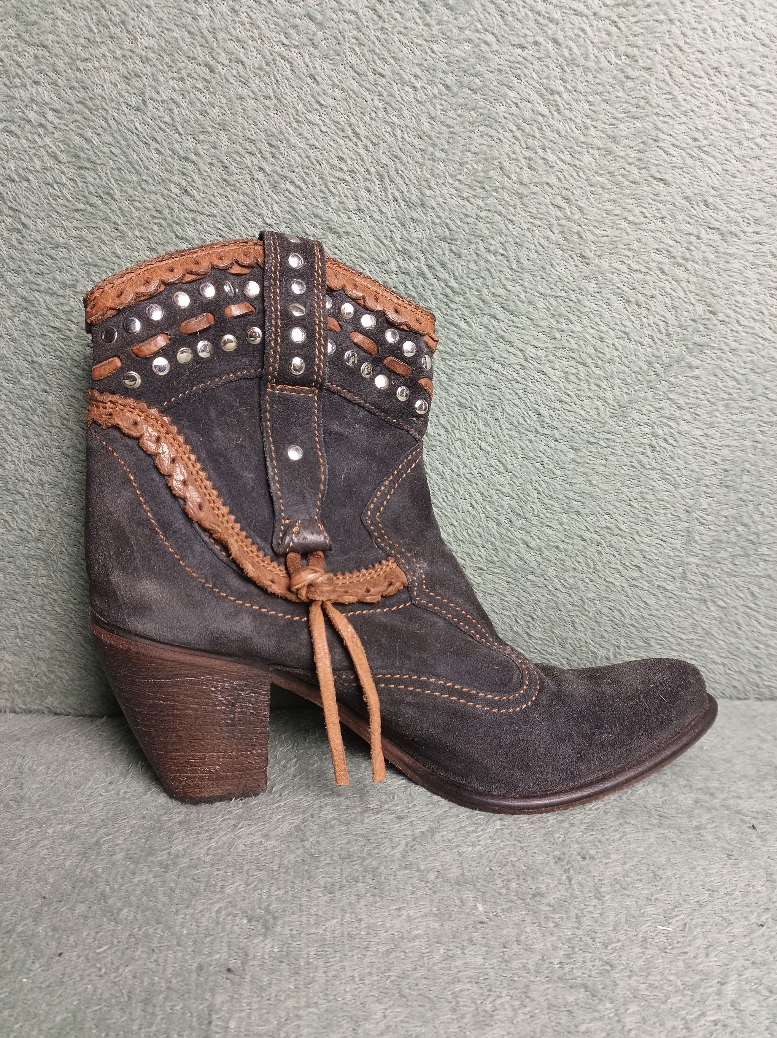 Cowboy Equipment × Handmade EL VAQUERO Leather Cowboy Ankle Boots EU 39 Size US 9 / IT 39 - 10 Thumbnail