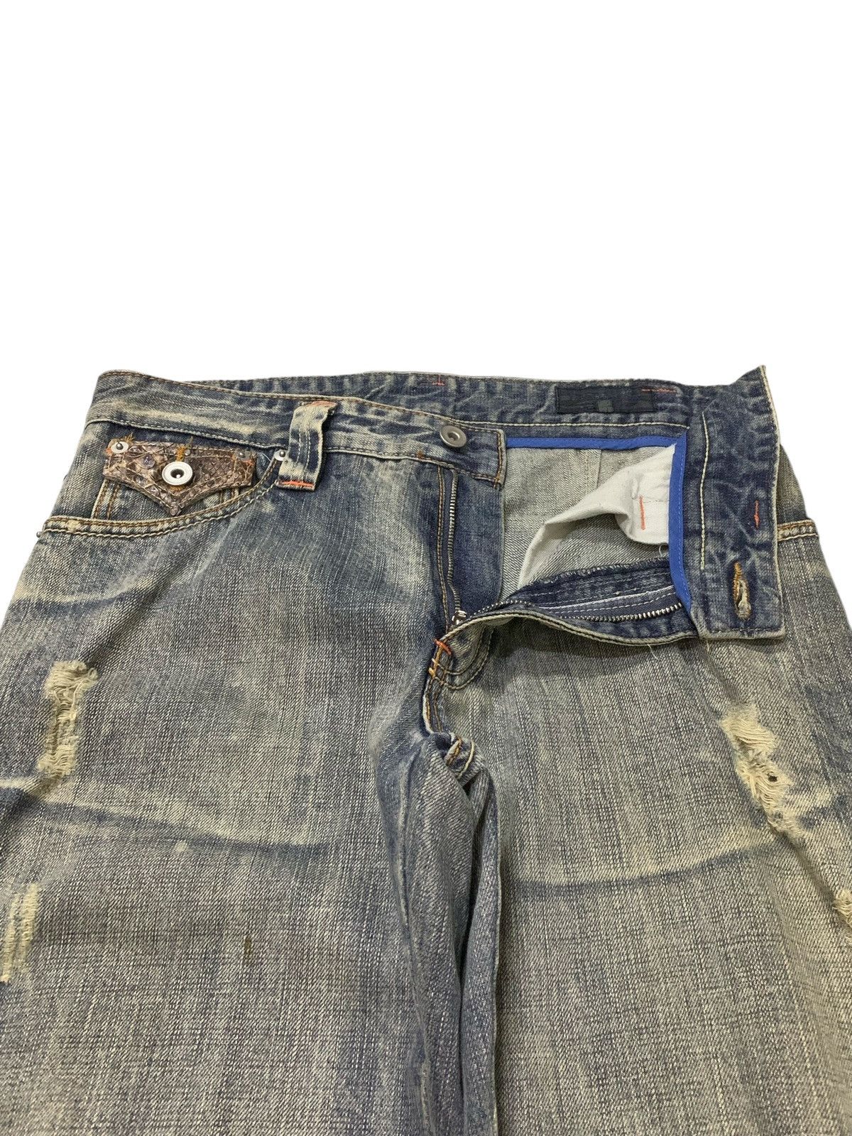 If Six Was Nine × Japanese Brand × Tornado Mart Takaio Japan Snake Trimmed Mud Wash Flared Distressed Jeans Size US 30 / EU 46 - 8 Thumbnail