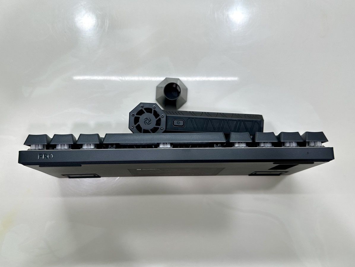 Other Pro X 60 Logitech Lightspeed Keyboard Wireless With Dongle Size ONE SIZE - 5 Thumbnail