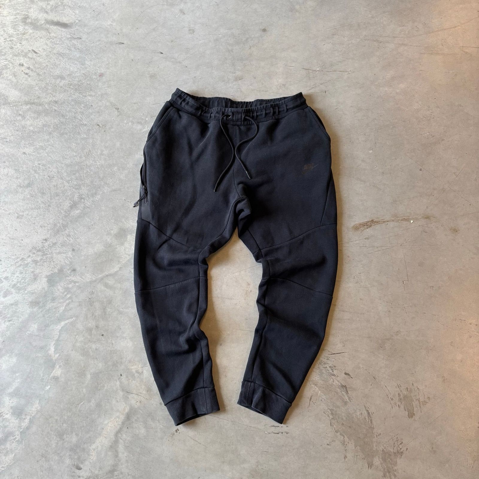 Nike Grey Nike Tech Jogger Sweatpants Size US 28 / EU 44 - 1 Thumbnail