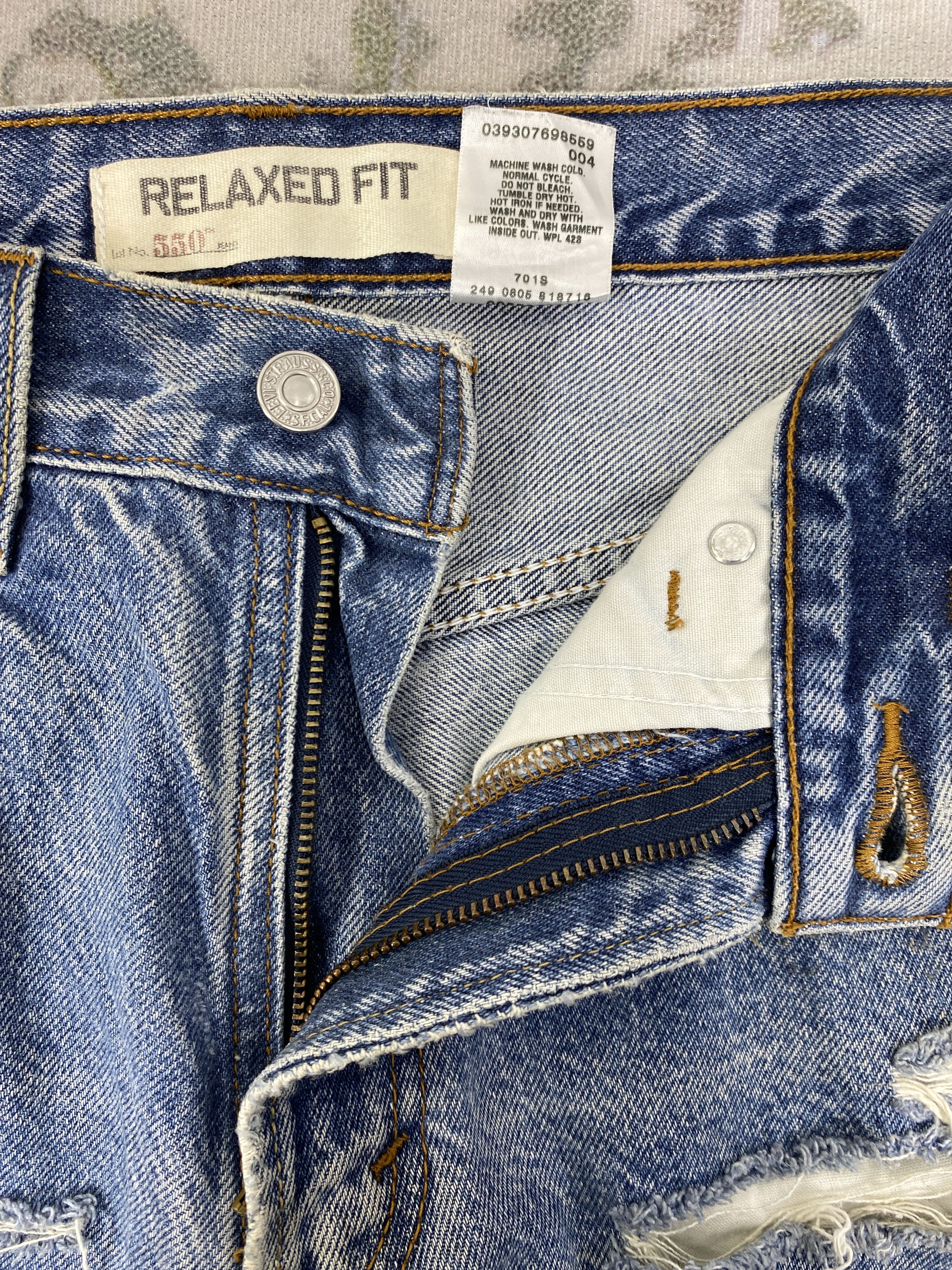 Levi's Ripped Blue Vintage Levis Jeans 32x28 - JN3057 Size US 32 / EU 48 - 7 Thumbnail