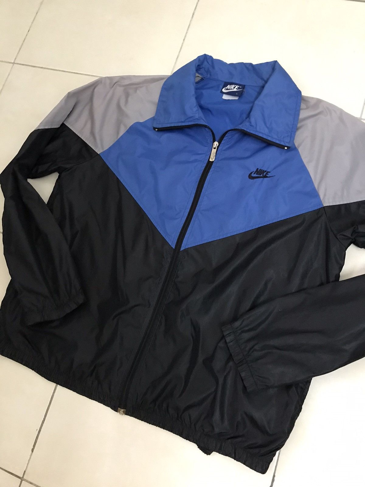 Nike × Vintage 90s Nike Embroidery Logo Windbreaker Jacket Size US L / EU 52-54 / 3 - 8 Thumbnail