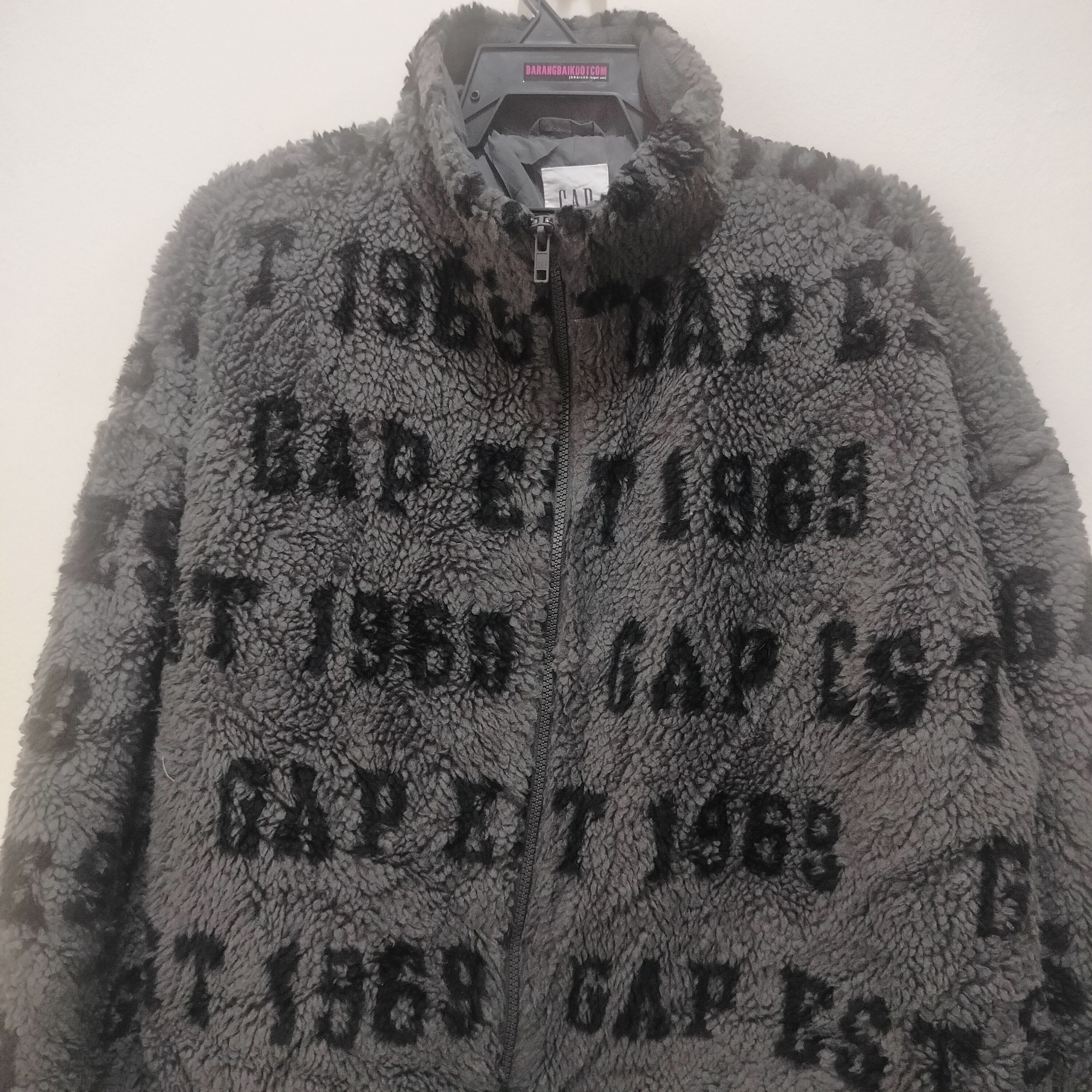Gap GAP 1969 Spell Out Fleece Zipper Jacket Size L Size US L / EU 52-54 / 3 - 3 Thumbnail