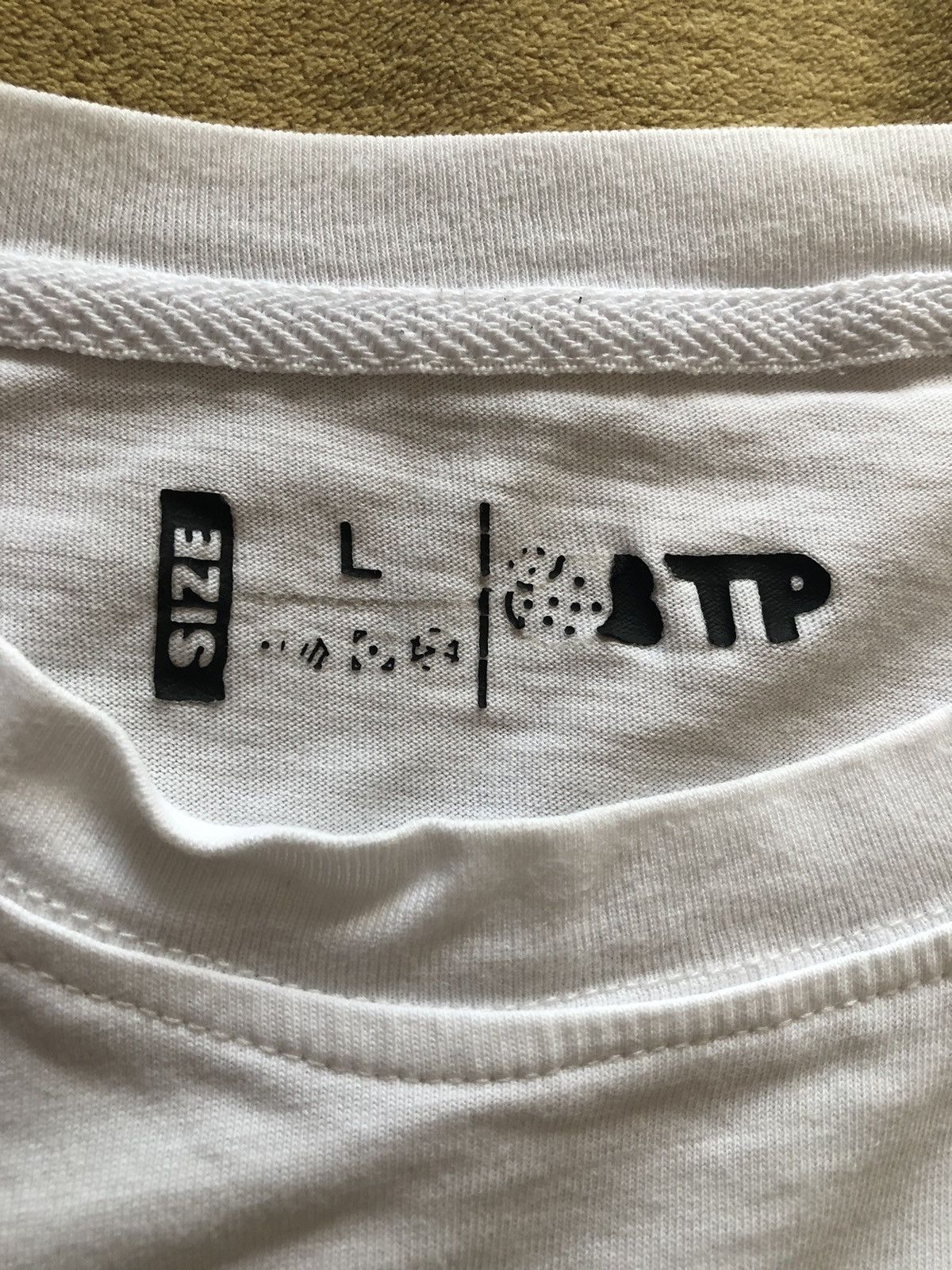 Vintage RARE SACE MORETTI BTP SELF DESIGN TEE SHIRT Size US L / EU 52-54 / 3 - 3 Thumbnail