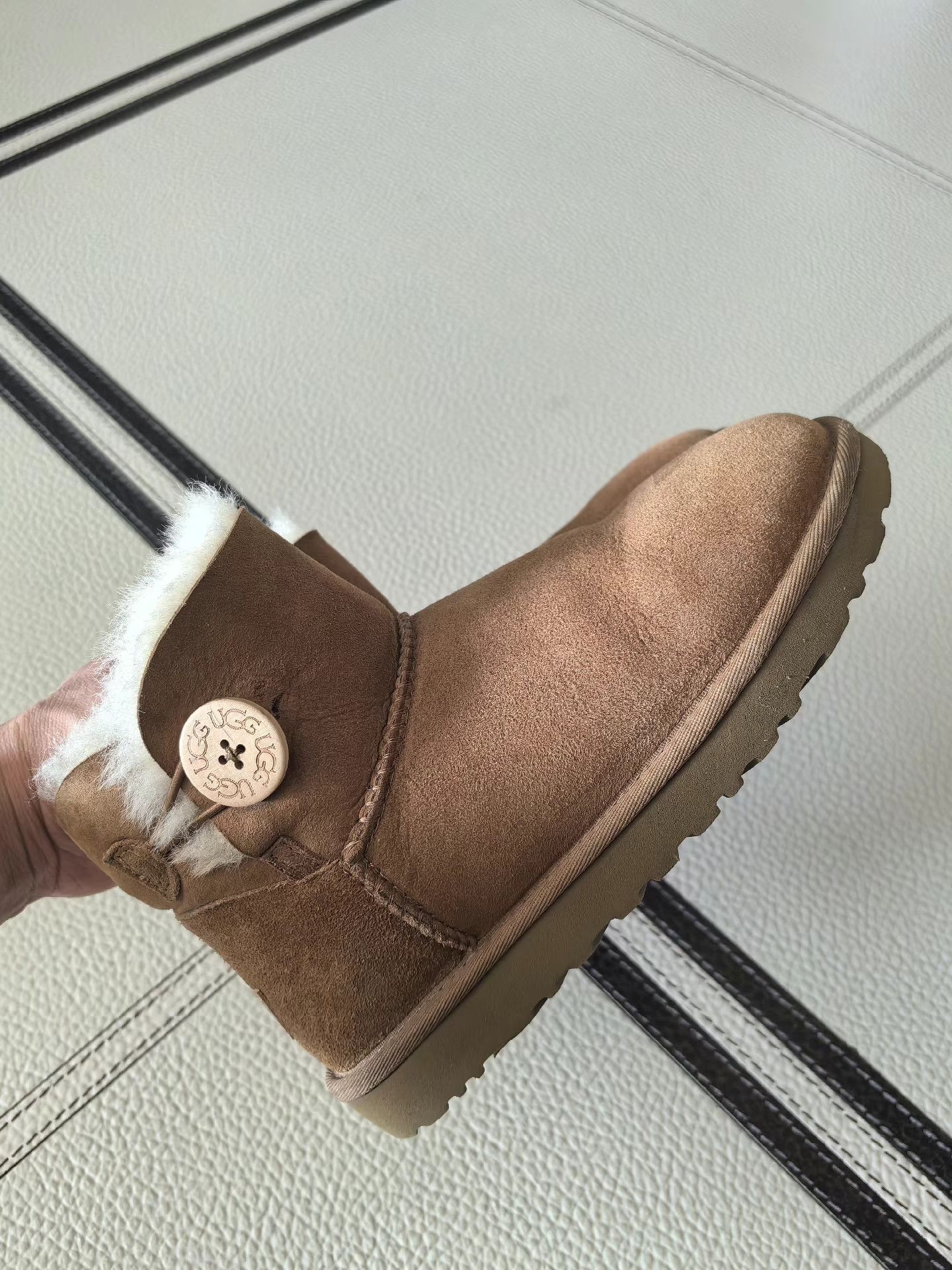 Ugg UGG Women's Shoes K17 Size US 7 / IT 37 - 7 Thumbnail