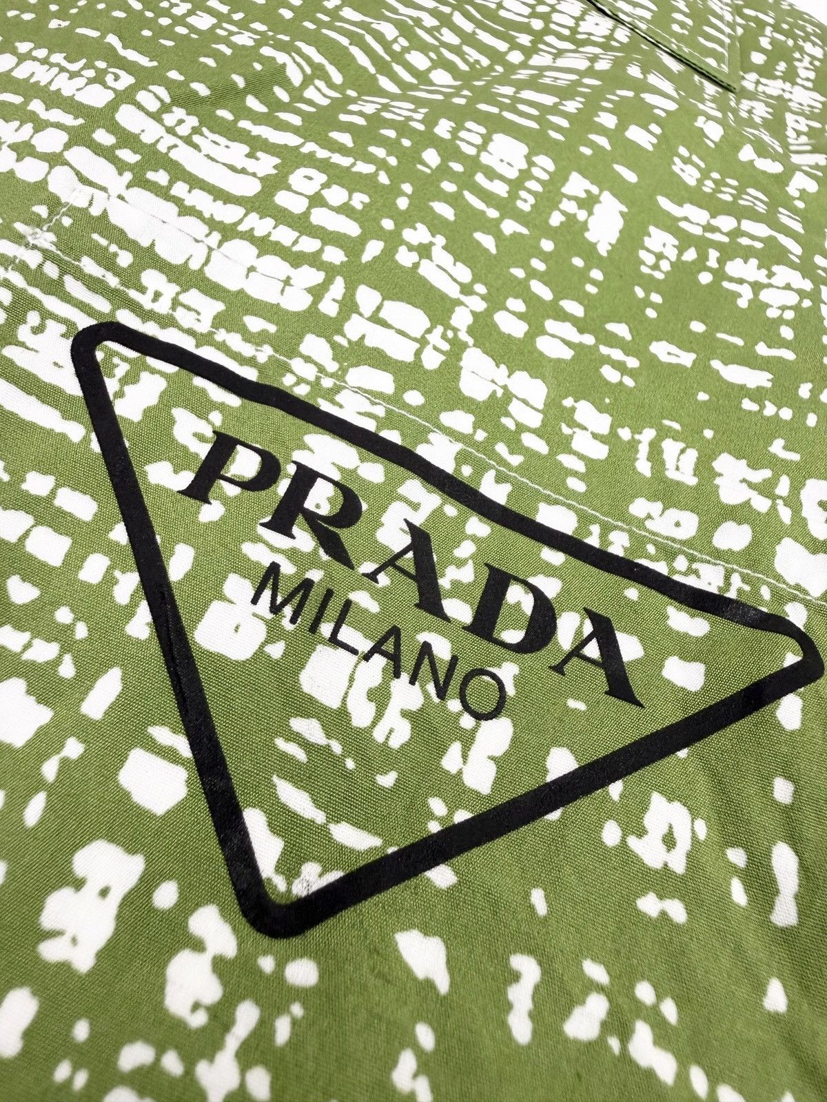 Prada SS2023 Double Match Cotton Shirt Size US M / EU 48-50 / 2 - 4 Thumbnail