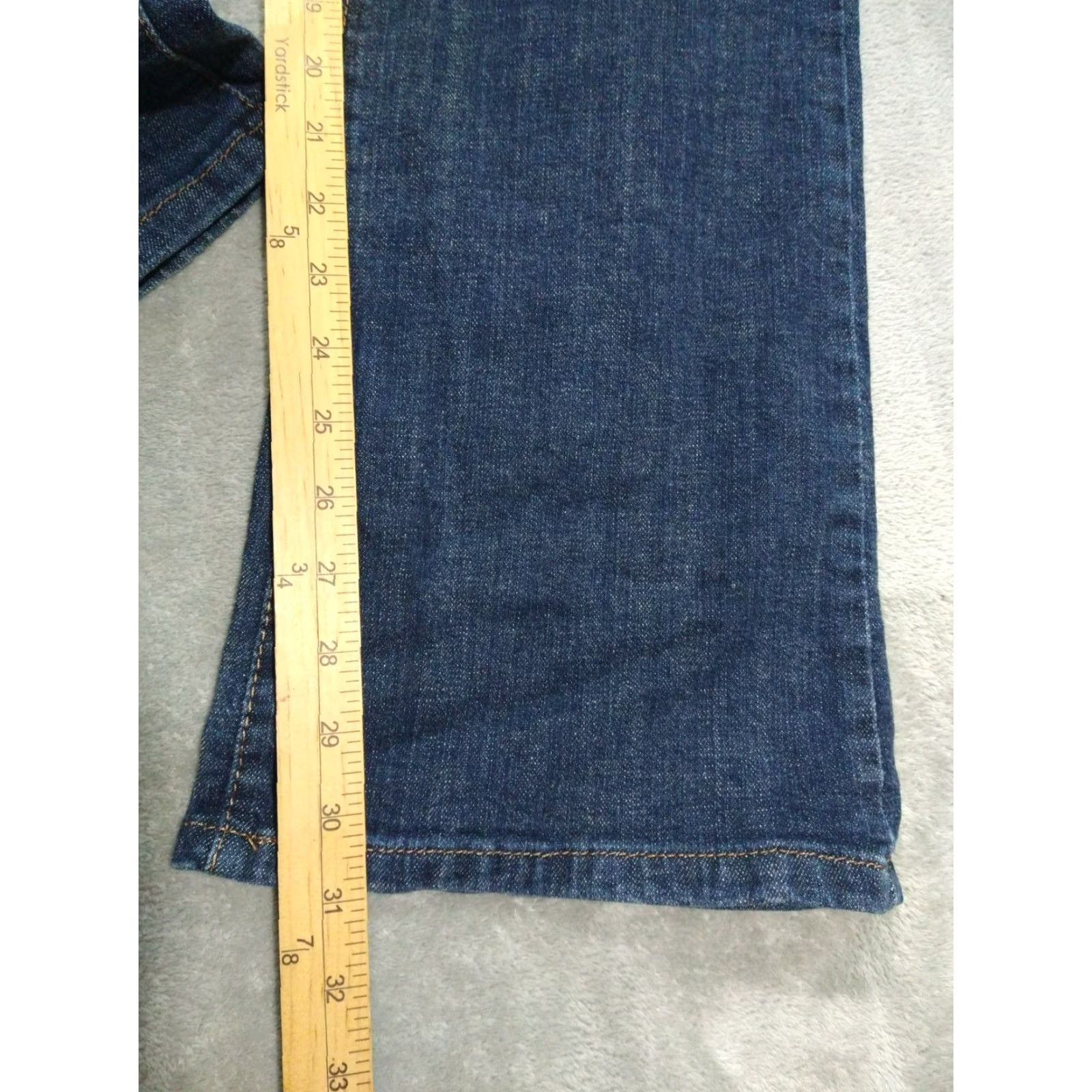 Levi's Levi's 515 Jeans Women 12 Blue Denim Bootcut Dark Wash Mid Rise | Levi's | Jeans | Women | 12 | Blue | 31 Inseam | 5-Pocket | Regular Fit Size 34" / US 12 / IT 48 - 5 Thumbnail