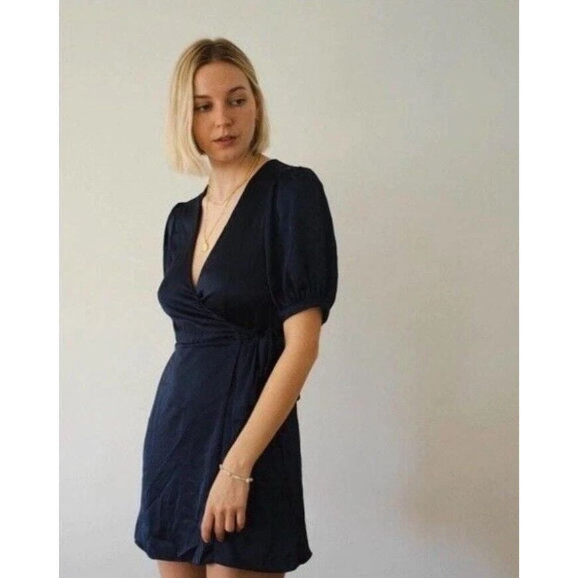 Aritzia NWOT Aritzia Wilfred Free Lune navy blue wrap dress XXS Size XS / US 0-2 / IT 36-38 - 1 Thumbnail