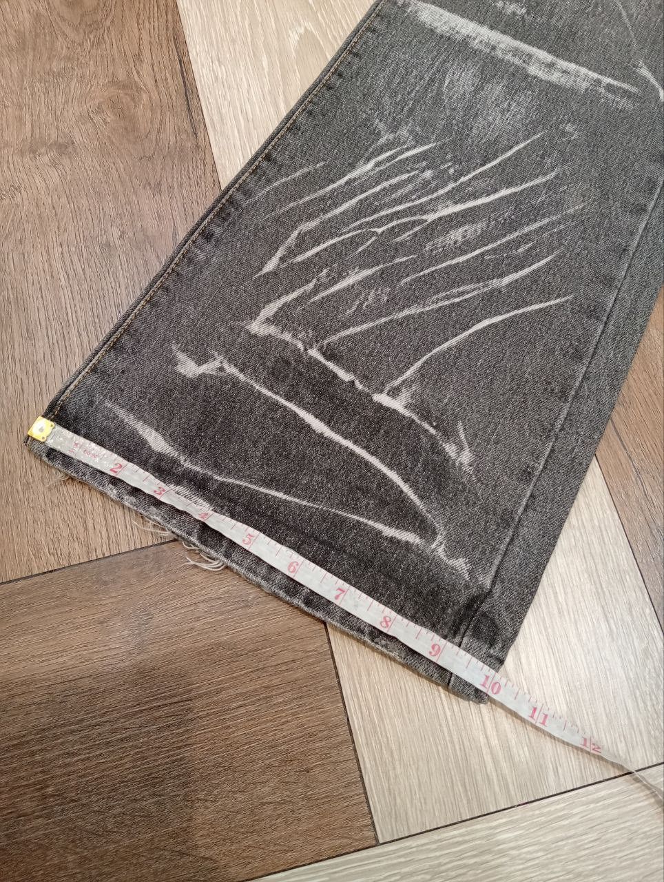 LOWBOX LOWBOX JAPAN FLARED DISTRESSED JEANS Size US 33 - 15 Thumbnail