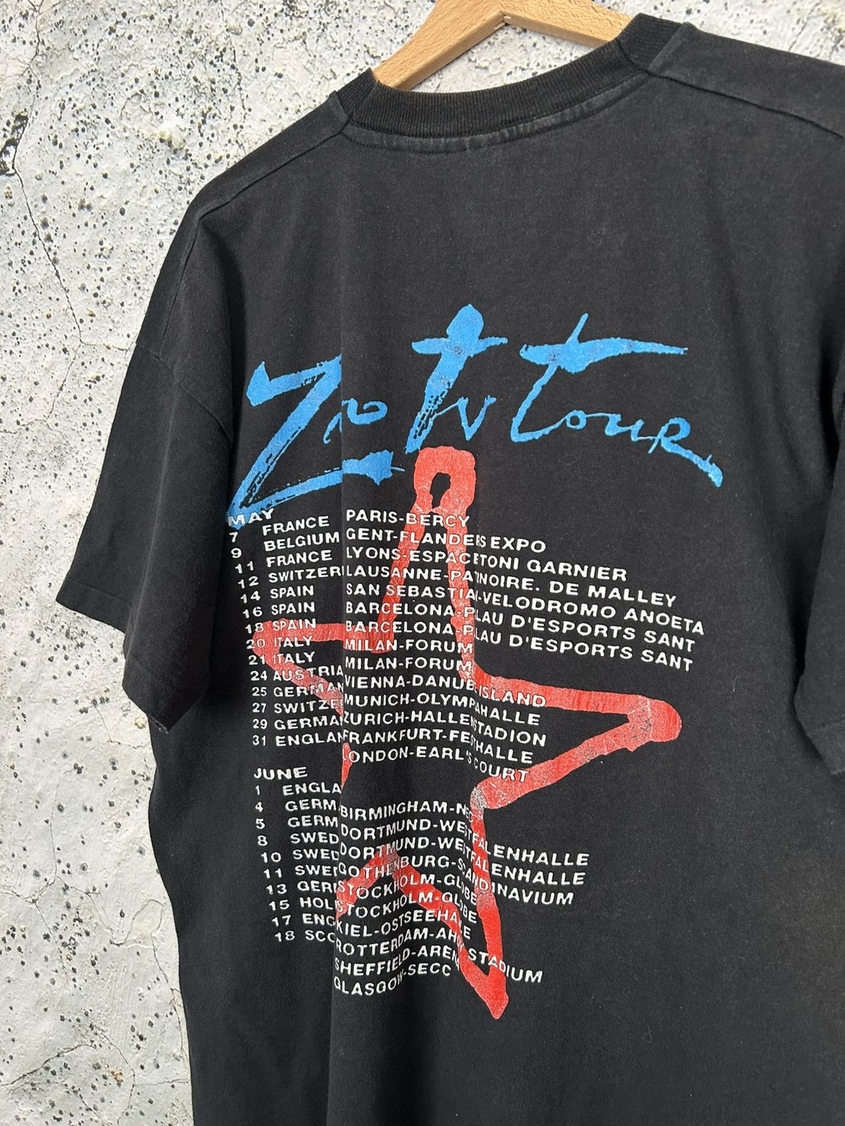Band Tees U2 1992 Zoo TV Tour Rock Band Tee Vintage Single Stitch Rare Size US XL / EU 56 / 4 - 6 Thumbnail