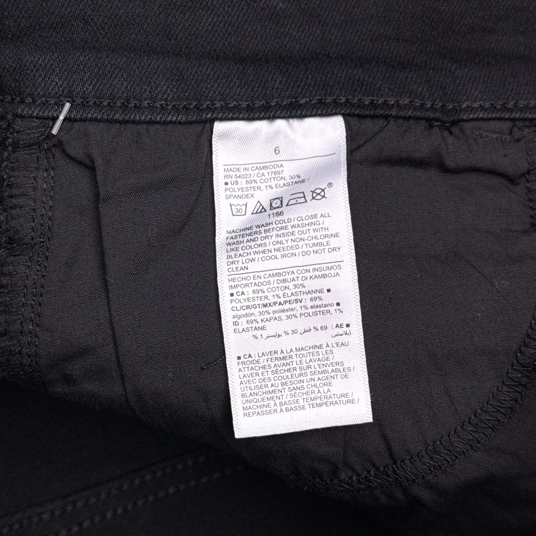 Old Navy Old Navy Shorts Womens 6 Black Denim Stretch 3 Inch Mid Rise Stretch New Size 28" / US 6 / IT 42 - 5 Thumbnail
