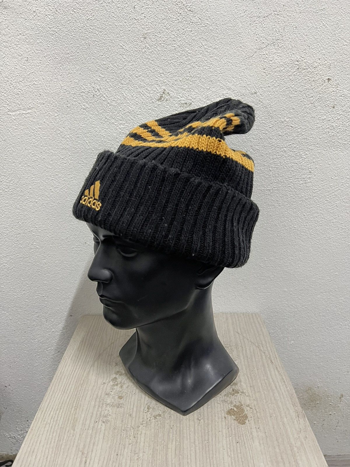 Adidas × Vintage Vintage Adidas Big Logo Beanie Hat Size ONE SIZE - 3 Thumbnail